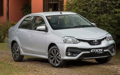 Toyota-Etios-Facelift-Right-Front-Three-Quarter-79561